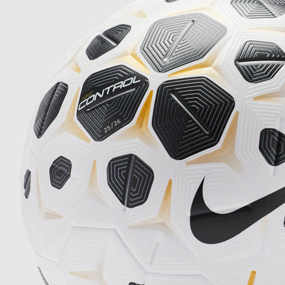 Bola Nike Control